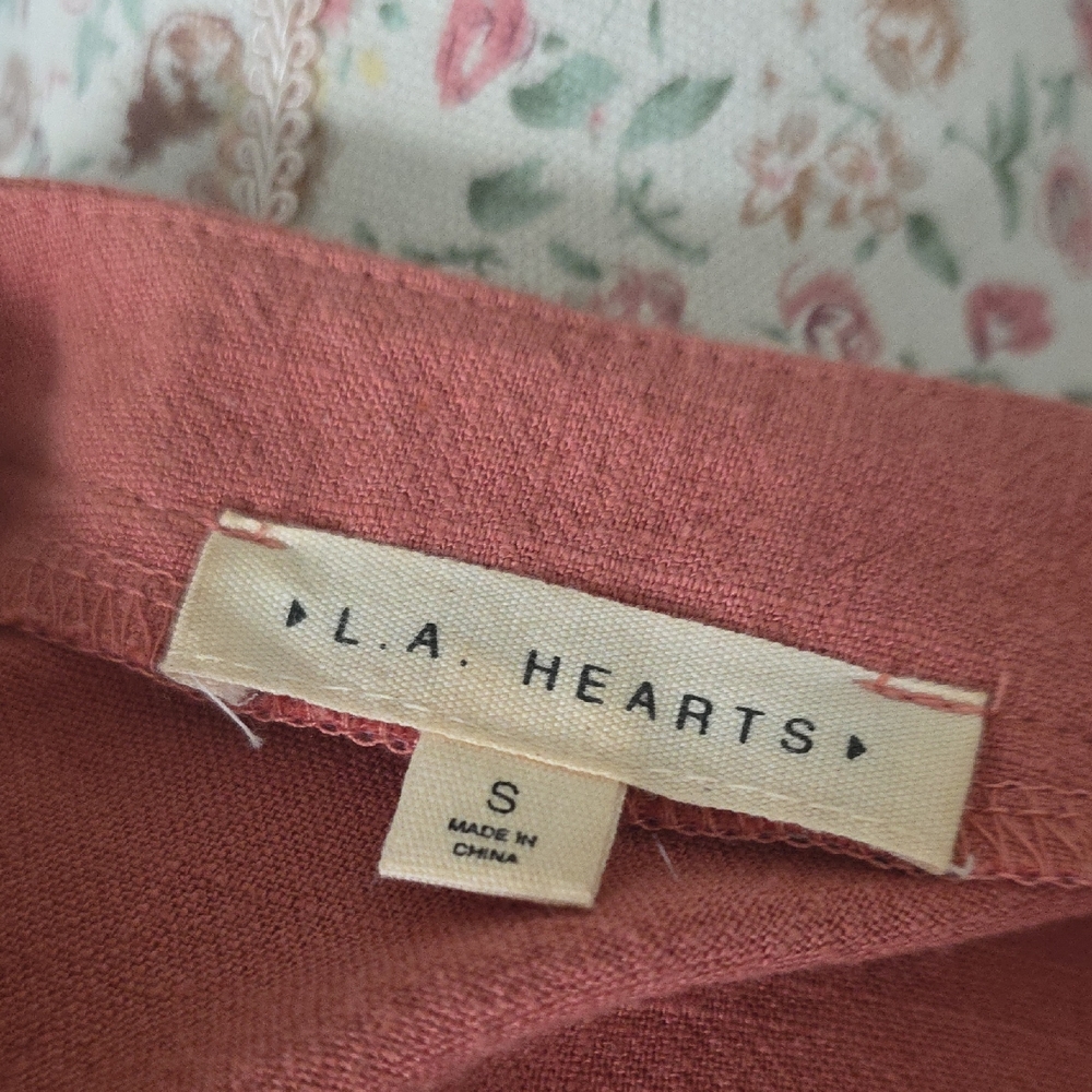 L.A. Hearts Rust Top